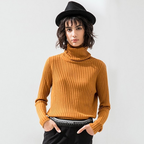 Round-Neck-Pullover-sweater-5.jpg