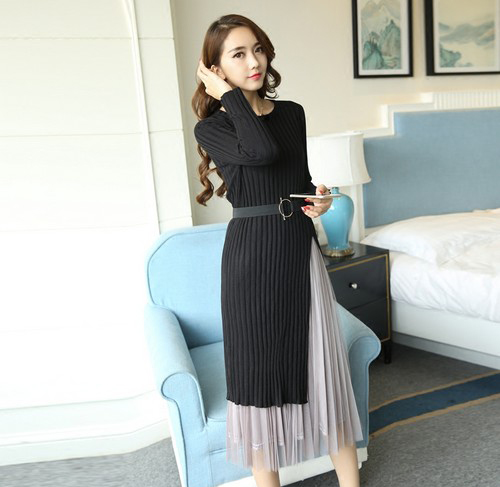 Loose-round-neck-sweater-7.jpg